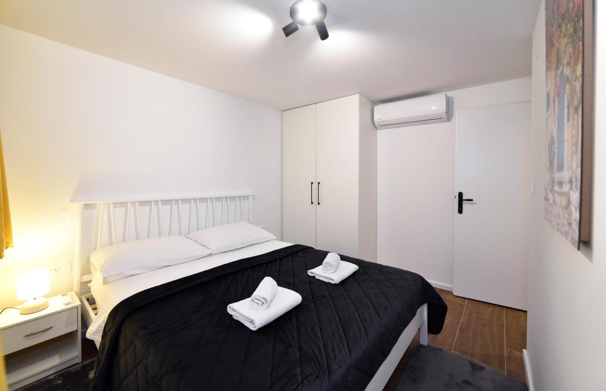 Optima Apartment Zagreb Buitenkant foto